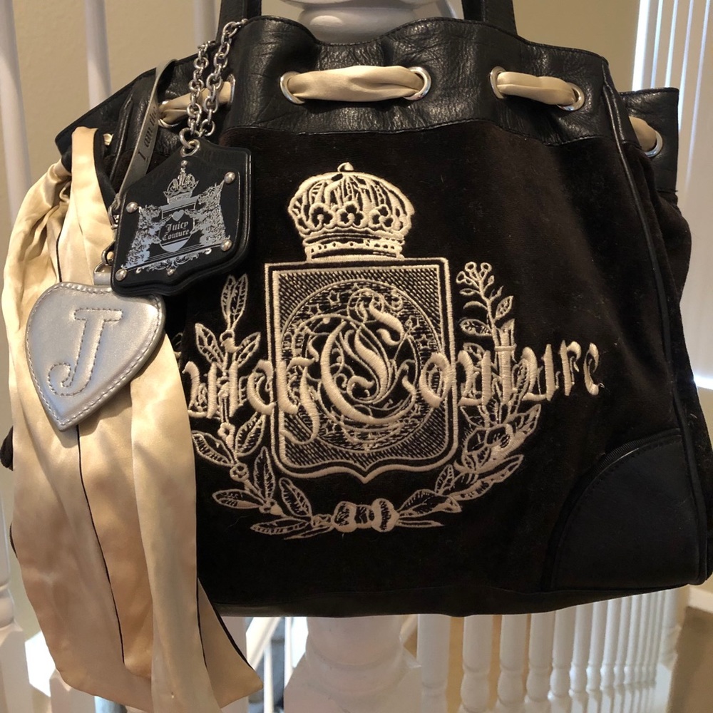 Black Juicy Purse